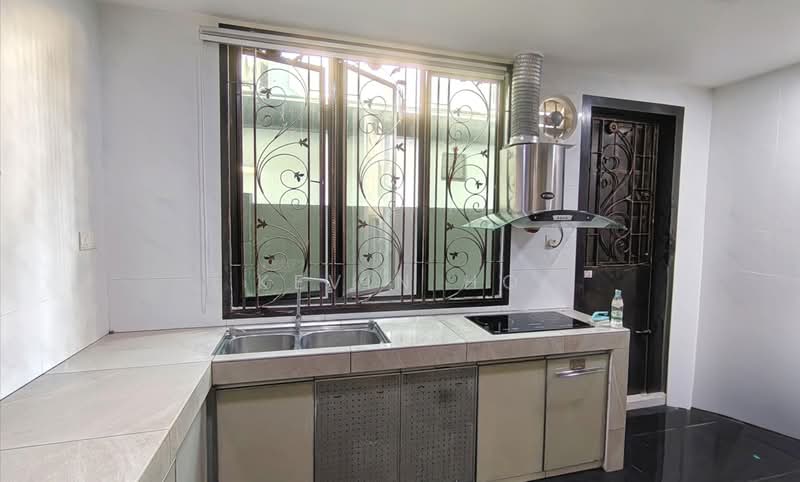 Rumah Berkembar untuk Disewa di Taman Tasik Prima (Puchong) - Kevin Ho - Kitchen - PropertyGuru.com.my