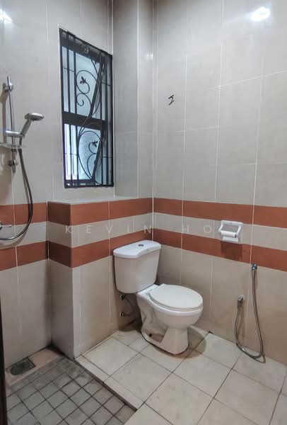 Rumah Berkembar untuk Disewa di Taman Tasik Prima (Puchong) - Kevin Ho - Bathroom - PropertyGuru.com.my
