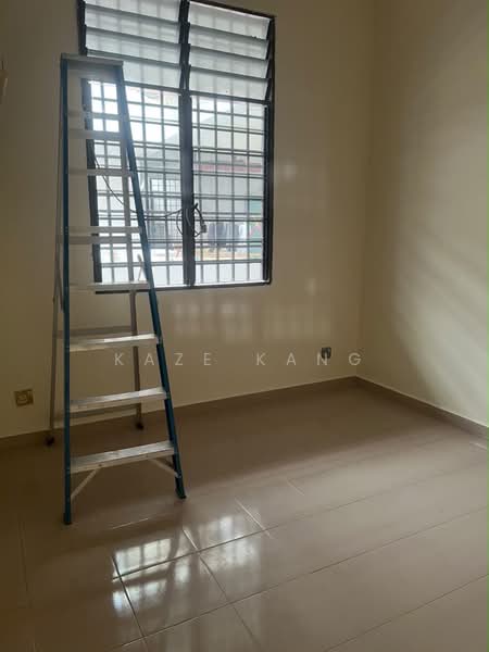 Pangsapuri untuk Dijual di Taman Seri Perak - Kaze Kang - PropertyGuru.com.my