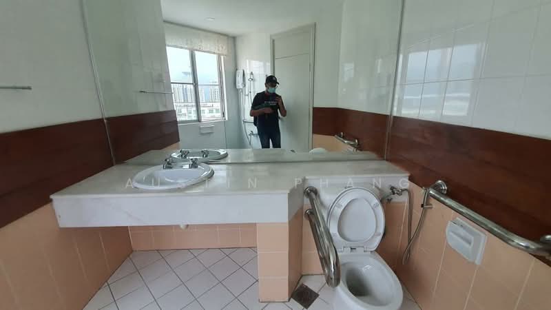 Condominium for Rent at Pantai Panorama Condominiums - Austin Phang - Bathroom - PropertyGuru.com.my