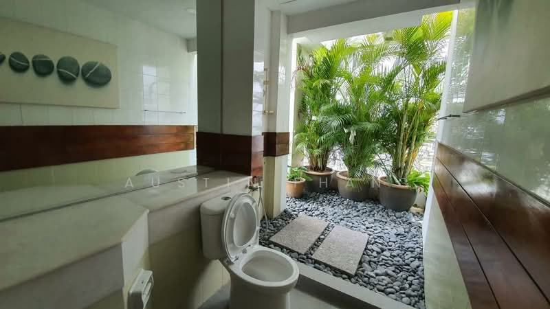 Condominium for Rent at Pantai Panorama Condominiums - Austin Phang - Bathroom - PropertyGuru.com.my
