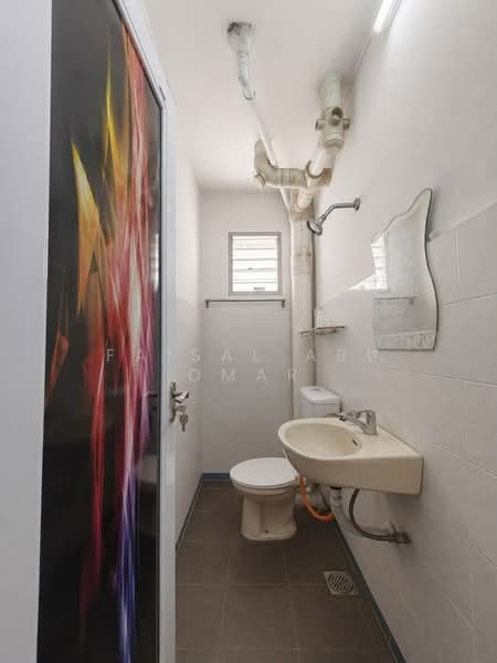 Apartment for Sale at Apartment Bayu - Faisal Abu Omar - Bathroom - PropertyGuru.com.my