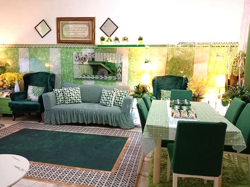 Rumah Teres 1.5 Tingkat untuk Dijual di Taman Cempaka (Serendah) - Lex How - Living Room - PropertyGuru.com.my