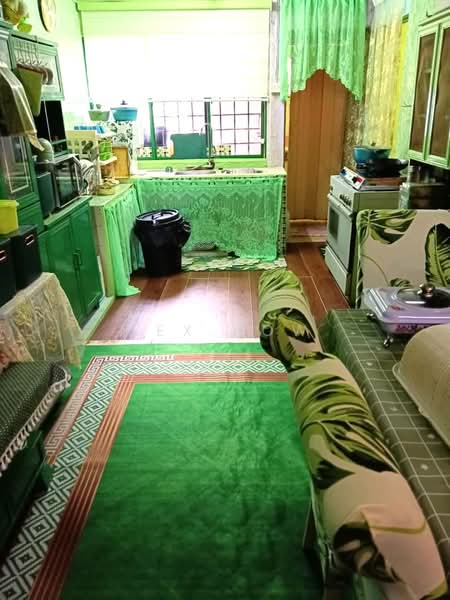 Rumah Teres 1.5 Tingkat untuk Dijual di Taman Cempaka (Serendah) - Lex How - Kitchen - PropertyGuru.com.my