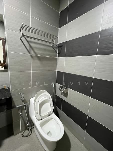 Apartment for Rent at KSL D'Esplanade Residence - James Bong - Bathroom - PropertyGuru.com.my