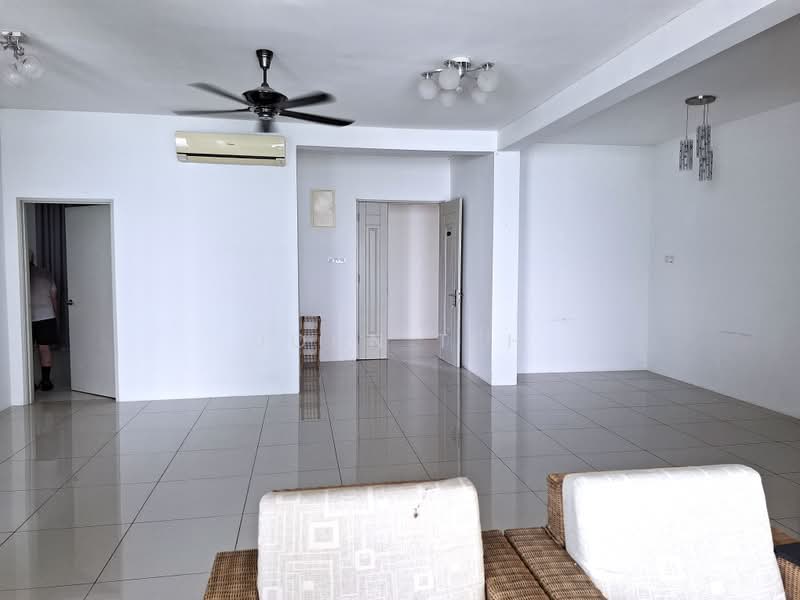 Condominium for Sale at 10 Island Resort - John Teh - Living Room - PropertyGuru.com.my