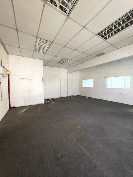 Factory for Rent in Taman Kempas Utama (Tebrau) - Sherrly Sow - Interior - PropertyGuru.com.my