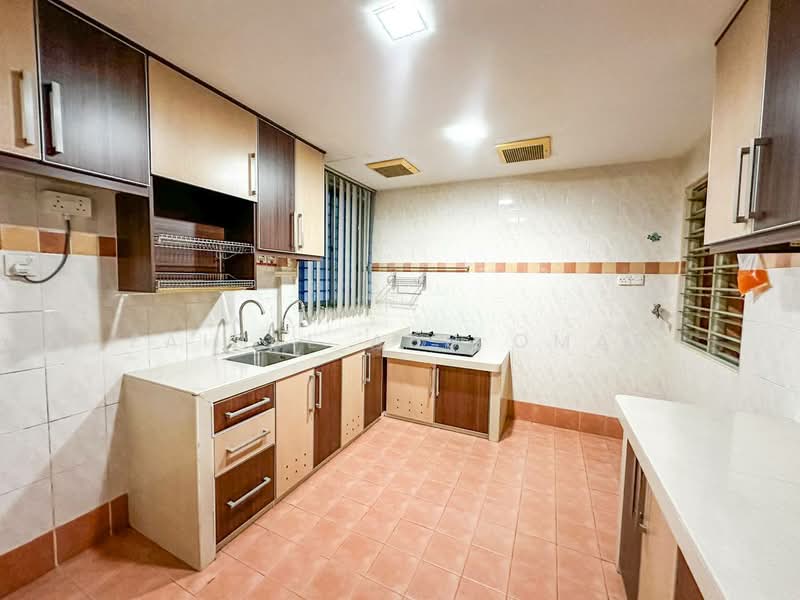 Condominium for Sale at Vista Amani - Faisal Abu Omar - Kitchen - PropertyGuru.com.my