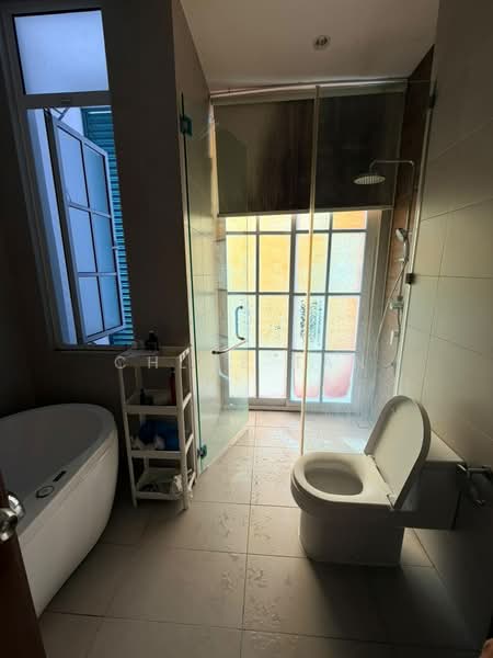 Rumah Berkembar untuk Dijual di Setia Eco Park (Setia Alam) - Chloe Tan - Bathroom - PropertyGuru.com.my
