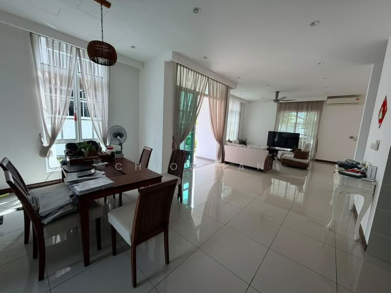 Rumah Berkembar untuk Dijual di Setia Eco Park (Setia Alam) - Chloe Tan - Living Room - PropertyGuru.com.my