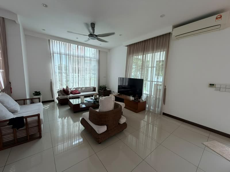 Rumah Berkembar untuk Dijual di Setia Eco Park (Setia Alam) - Chloe Tan - Living Room - PropertyGuru.com.my