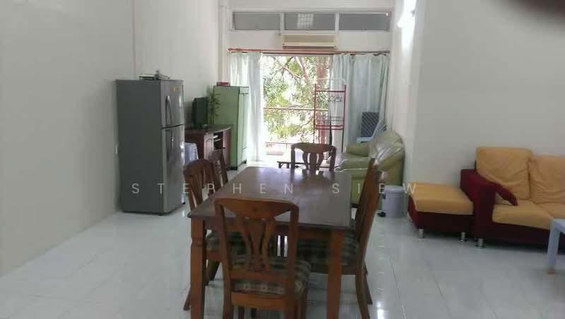 Pangsapuri untuk Dijual di Le Courts Desa Tambun - Stephen Siew - Living Room - PropertyGuru.com.my