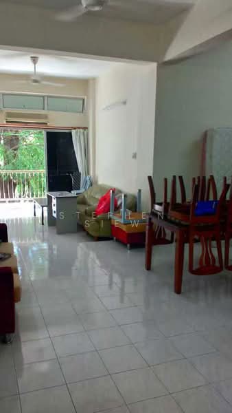 Pangsapuri untuk Dijual di Le Courts Desa Tambun - Stephen Siew - Living Room - PropertyGuru.com.my