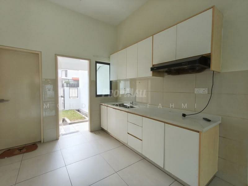 Rumah Teres 2 Tingkat untuk Dijual di Alam Impian (Shah Alam) - Mohd Nor Fahmi - Kitchen - PropertyGuru.com.my