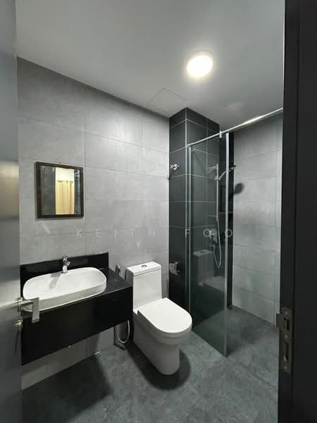 Servis Apartment untuk Disewa di Sunway Velocity TWO - Keith Foo - Bathroom - PropertyGuru.com.my
