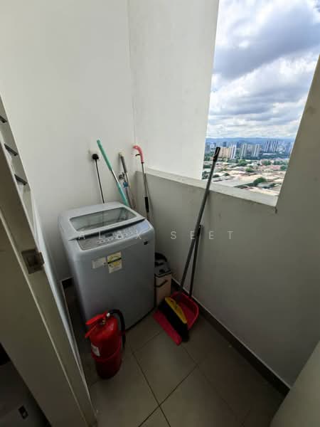 Servis Apartment untuk Disewa di Savio @ Riana Dutamas - Alex Seet - Balcony - PropertyGuru.com.my
