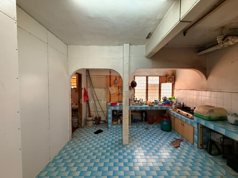 3-storey Terraced House for Sale in Taman Daya (Kepong) - Sean Yong - Kitchen - PropertyGuru.com.my