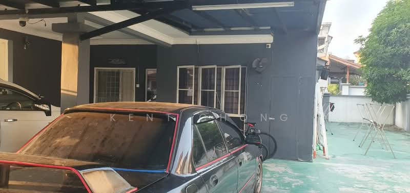 2.5-storey Terraced House for Sale in Puchong (Selangor) - Kent Chong - Exterior - PropertyGuru.com.my