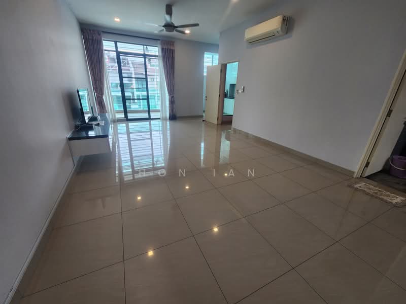 Rumah Teres 3 Tingkat untuk Disewa di Bandar Kinrara (Selangor) - Hon Ian - Living Room - PropertyGuru.com.my