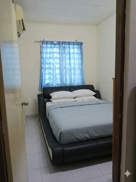 Rumah Teres 2 Tingkat untuk Dijual di Taman Arkid (Menglembu) - Stephen Siew - Bedroom - PropertyGuru.com.my
