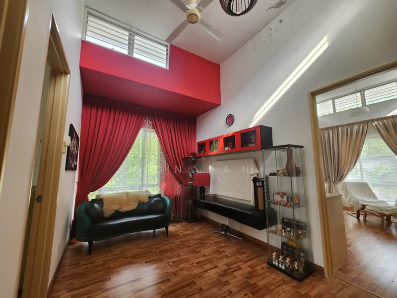 Rumah Teres 2 Tingkat untuk Dijual di Ukay Perdana (Ulu Kelang) - Hon Ian - Living Room - PropertyGuru.com.my