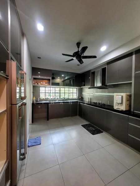 Rumah Teres 3 Tingkat untuk Disewa di Bandar Bayan Bahru (Bayan Lepas) - Stephanie Lim - Kitchen - PropertyGuru.com.my
