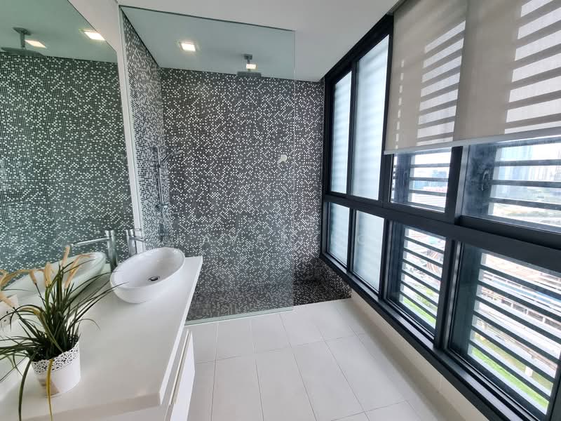 Servis Apartment untuk Disewa di Vogue Suites One - Kavan Ho - Bathroom - PropertyGuru.com.my