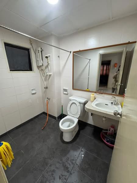 Apartment for Rent at Pan Vista - Alfred Yap - Bathroom - PropertyGuru.com.my