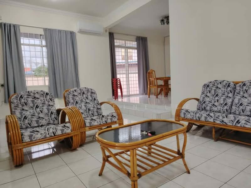 Rumah Berkembar untuk Disewa di Sandakan (Sabah) - Madeleine Lee - Living Room - PropertyGuru.com.my