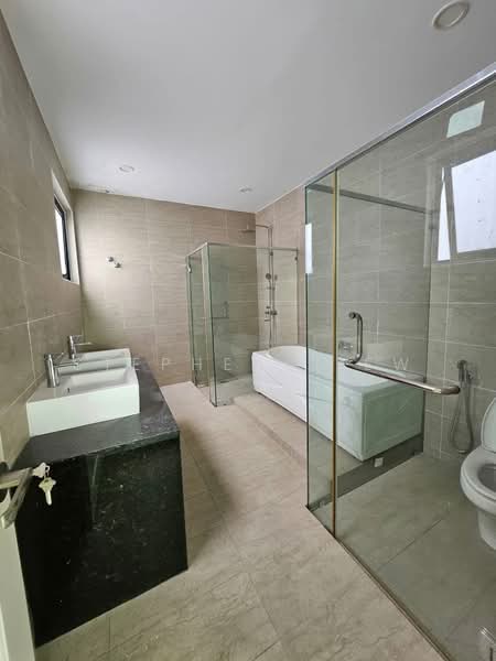 Rumah Berkembar untuk Dijual di Tiger Lane (Ipoh) - Stephen Siew - Bathroom - PropertyGuru.com.my