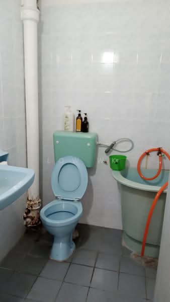 Rumah Berkembar untuk Dijual di Bandar Baru Sri Petaling (Sri Petaling) - LOW WK - Bathroom - PropertyGuru.com.my