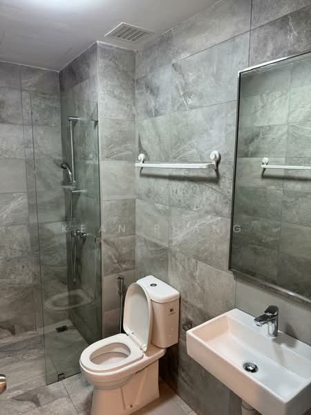 Servis Apartment untuk Dijual di Equine Residence - Kean Phang - Bathroom - PropertyGuru.com.my