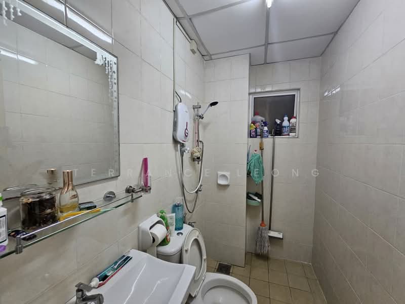Kondominium untuk Disewa di Monte Bayu - Terrance Leong - Bathroom - PropertyGuru.com.my