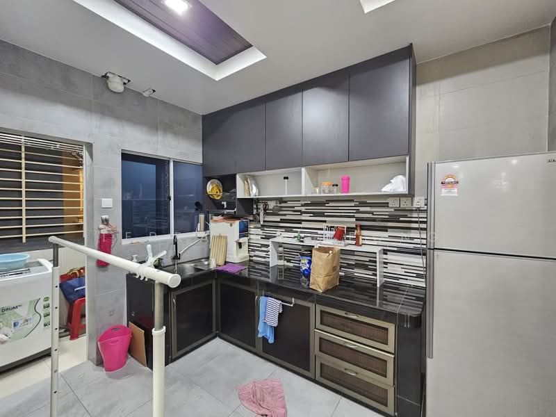 Kondominium untuk Disewa di Monte Bayu - Terrance Leong - Kitchen - PropertyGuru.com.my