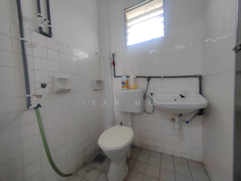 Rumah Teres untuk Disewa di Rawang (Selangor) - Yean Ma - Bathroom - PropertyGuru.com.my