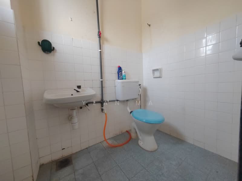 Rumah Teres untuk Disewa di Rawang (Selangor) - Yean Ma - Bathroom - PropertyGuru.com.my