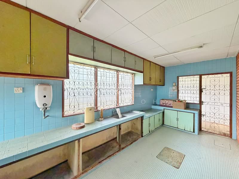 Semi-Detached House for Sale in Taman Lumba Kuda (Ayer Itam) - Gary Goh - Kitchen - PropertyGuru.com.my