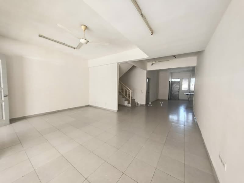 Rumah Teres 2 Tingkat untuk Disewa di Taman Belibis (Simpang Ampat) - Jeff Koay - Living Room - PropertyGuru.com.my