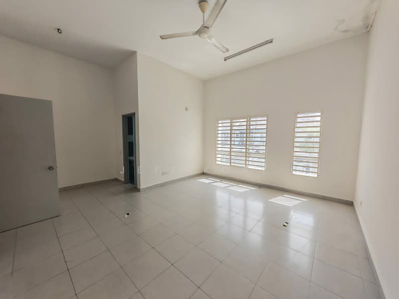 Rumah Teres 2 Tingkat untuk Disewa di Taman Belibis (Simpang Ampat) - Jeff Koay - Living Room - PropertyGuru.com.my