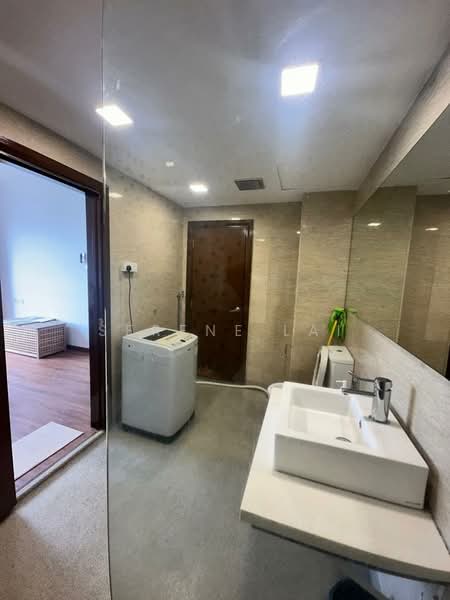 Servis Apartment untuk Disewa di Regalia Residence - Serene Lai - Bathroom - PropertyGuru.com.my