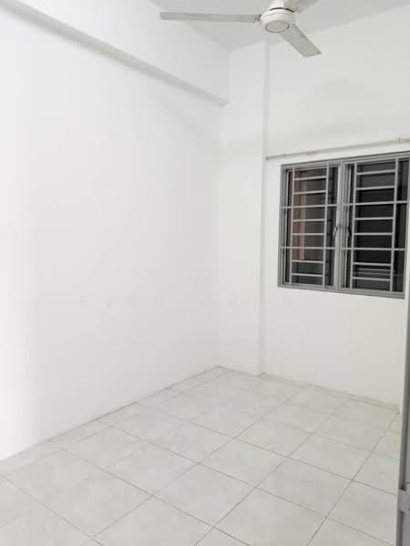 Pangsapuri untuk Dijual di Suria Residence - Even Chong - Interior - PropertyGuru.com.my