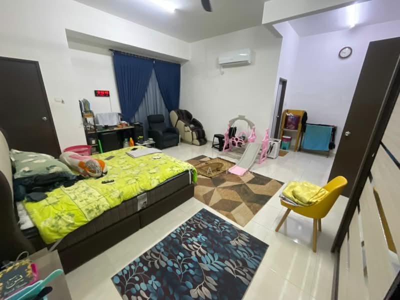Rumah Teres 2 Tingkat untuk Dijual di Taman Sri Gading (Batu Pahat) - Noor Rahman - Bedroom - PropertyGuru.com.my