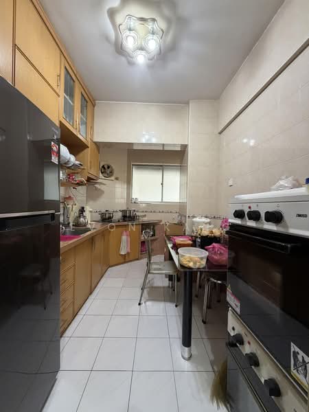 Pangsapuri untuk Dijual di Suria Mutiara - Evon Kang - Kitchen - PropertyGuru.com.my