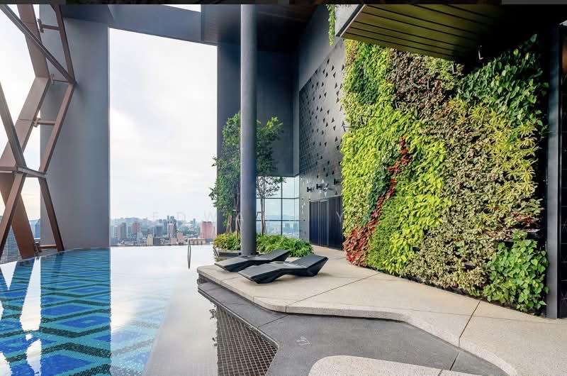 Servis Apartment untuk Disewa di Scarletz Suites @ KL City Centre - Edward Yap - Pool - PropertyGuru.com.my