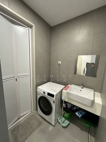 Service Residence for Rent at YOLO Signature Suites - Jezmine Cheah - Bathroom - PropertyGuru.com.my