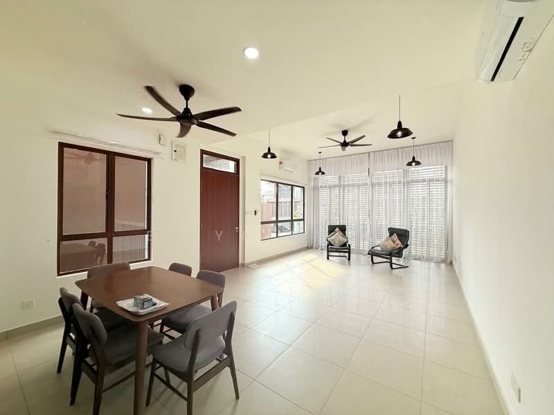 3-storey Terraced House for Rent in Cyberjaya (Selangor) - BILYA ARIFF - Living Room - PropertyGuru.com.my