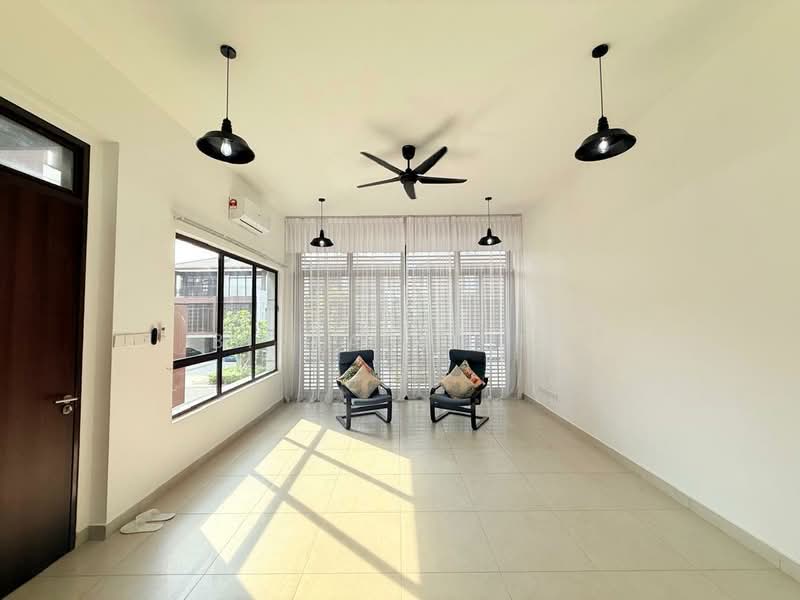 3-storey Terraced House for Rent in Cyberjaya (Selangor) - BILYA ARIFF - Living Room - PropertyGuru.com.my