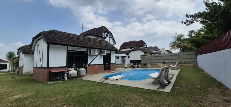 Bungalow for Sale in Alor Gajah (Melaka) - James Chan - Exterior - PropertyGuru.com.my