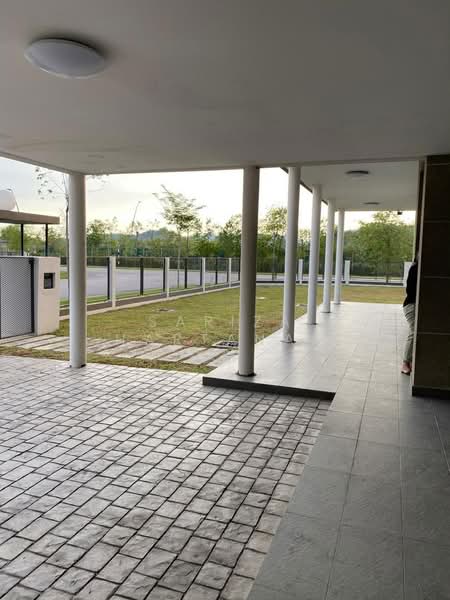 Link Bungalow for Sale in Elmina (Shah Alam) - Sariza Hartanah - Exterior - PropertyGuru.com.my
