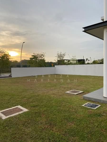 Link Bungalow for Sale in Elmina (Shah Alam) - Sariza Hartanah - Exterior - PropertyGuru.com.my